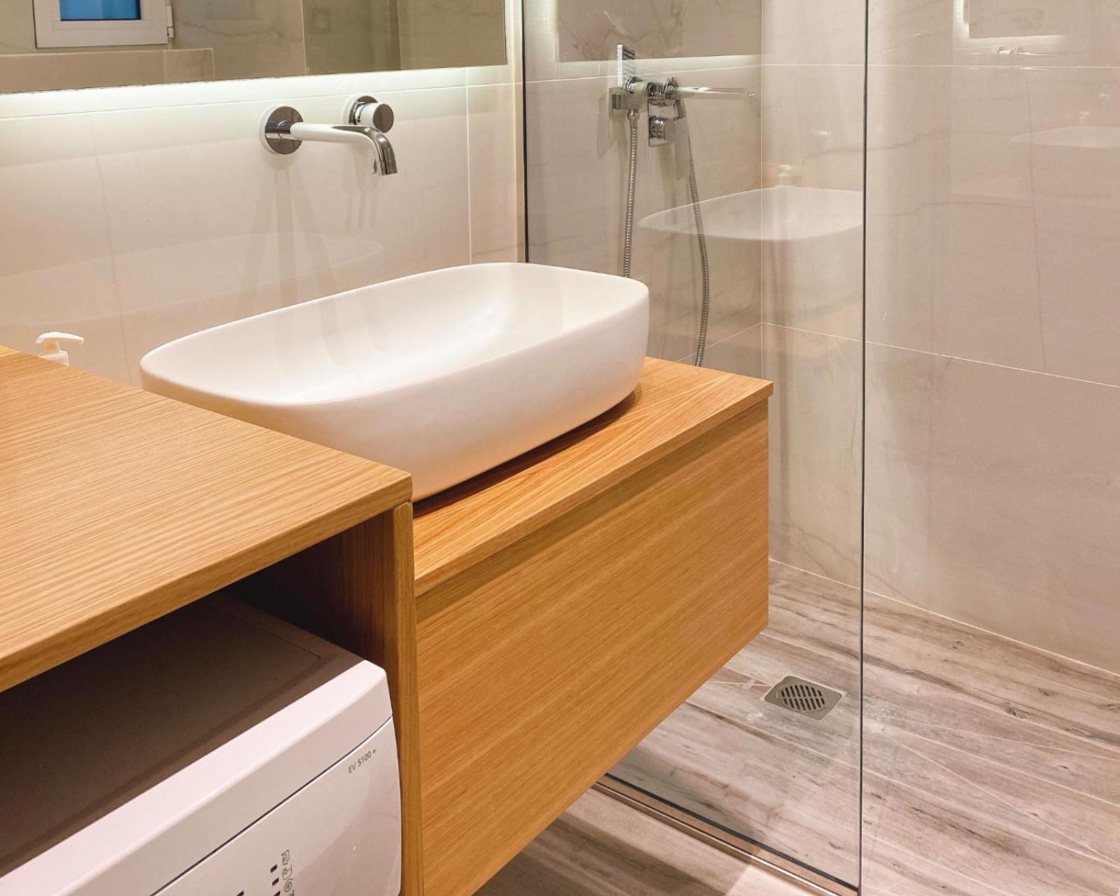 Cozy Newly Renovated 1 Bedroom Apartment In The Heart Of Афіни Екстер'єр фото